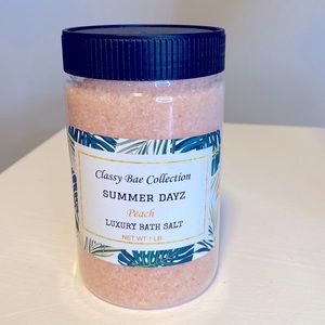 3/$15 Luxury Bath Salt 🍑